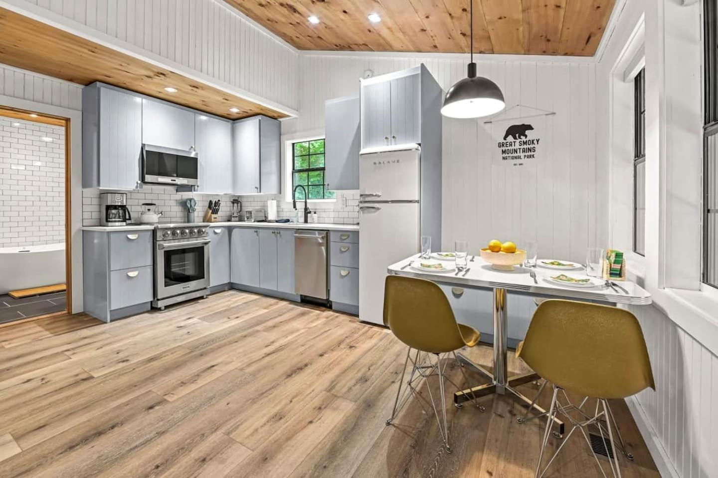 Holiday home Smoky Mountains Hut Tub Dog Friendly